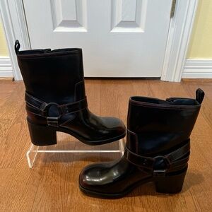 DKNY Nolan Harness Boots Black Burgundy Womens 8.5M Moto Western Biker Grunge